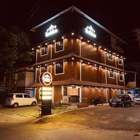Kovilakam Achutham Guruvayur Bagian luar foto