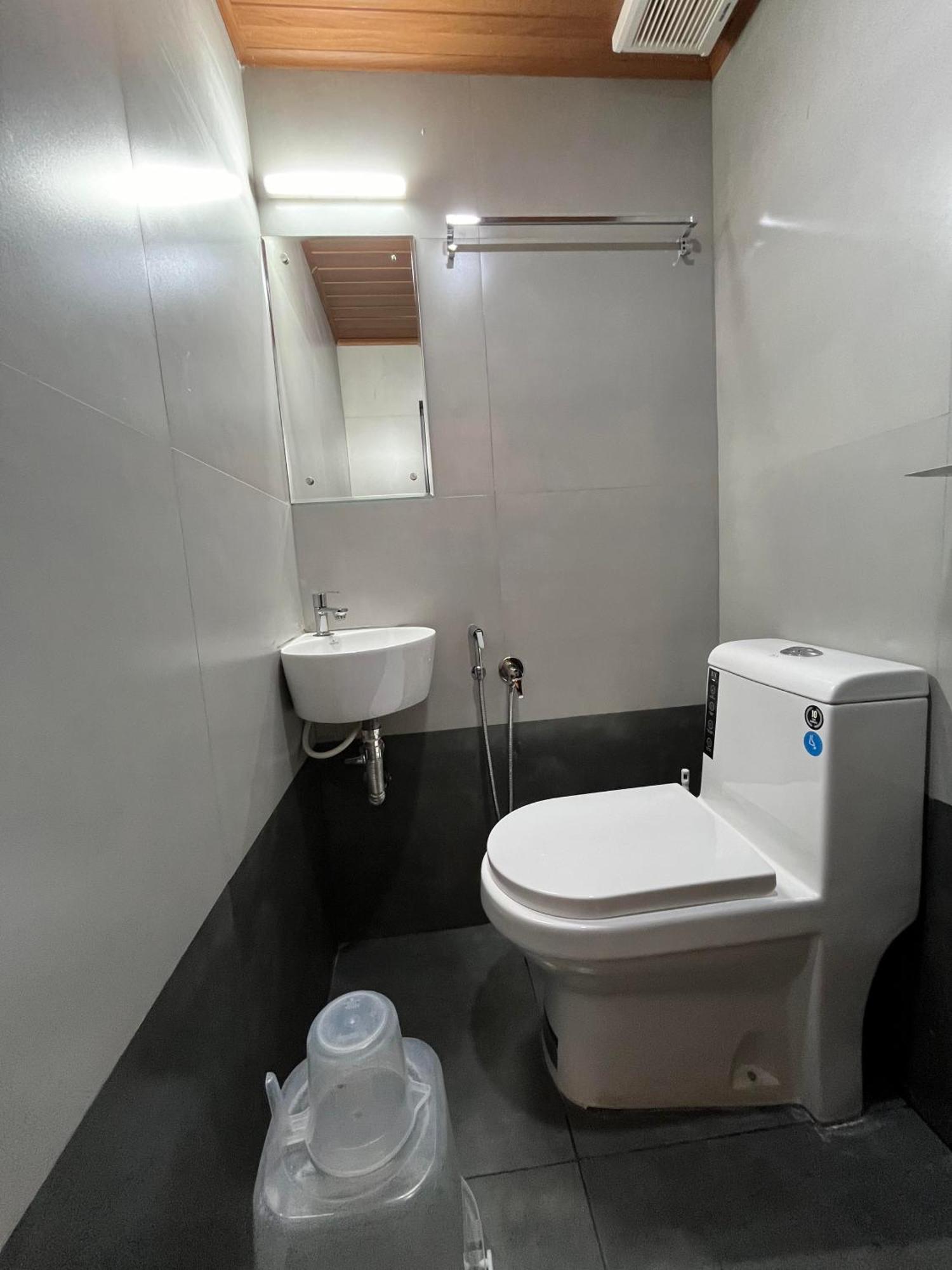 Kovilakam Achutham Guruvayur Bagian luar foto