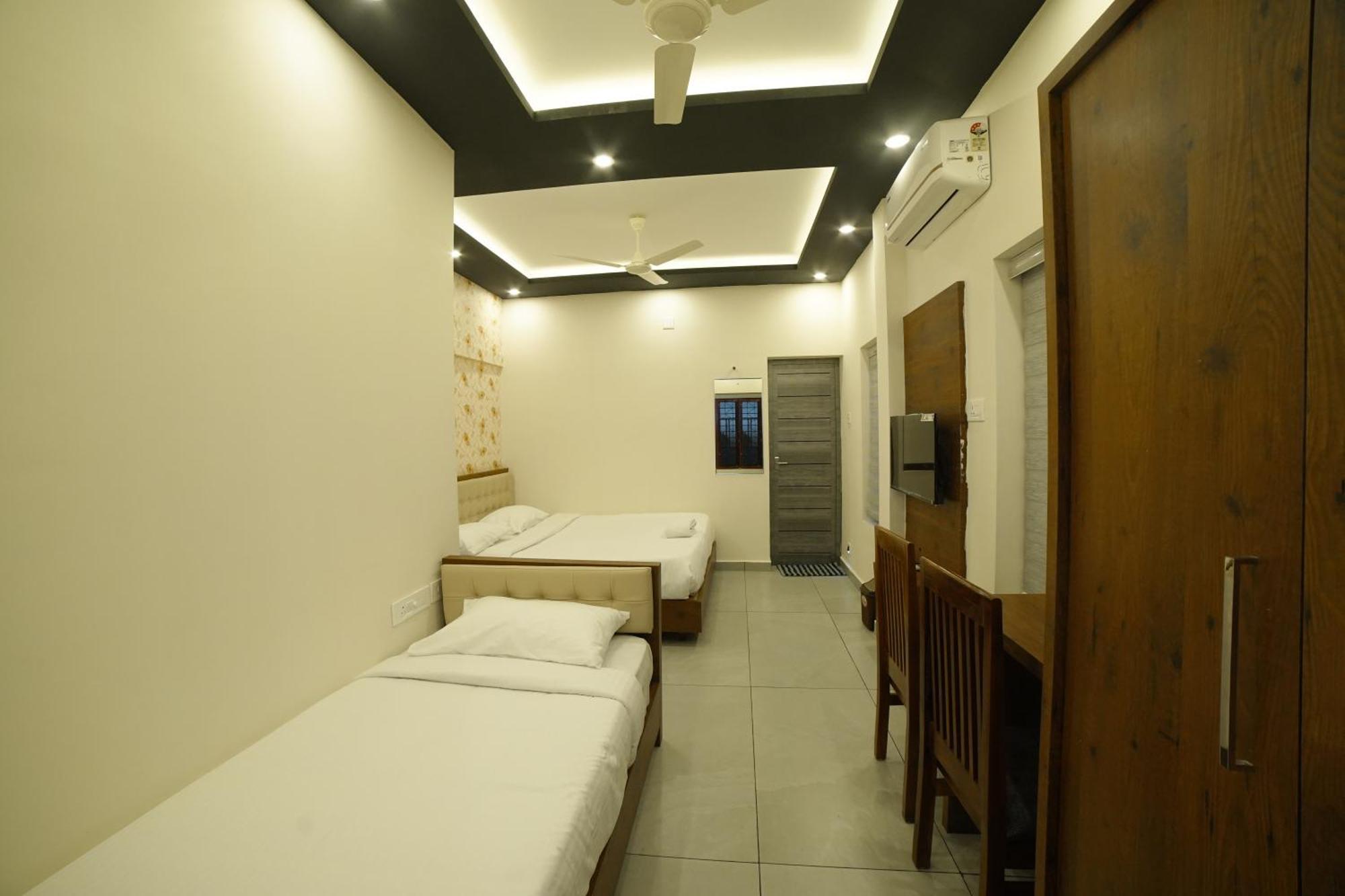 Kovilakam Achutham Guruvayur Bagian luar foto